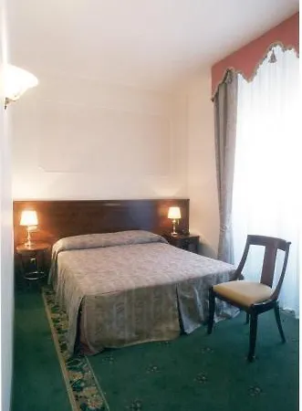 Centrum Hotel Katánie