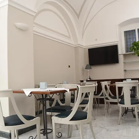 Centrum 3*