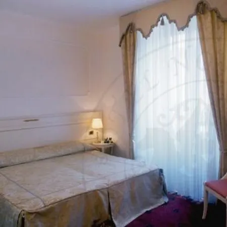 Centrum Hotel Catânia